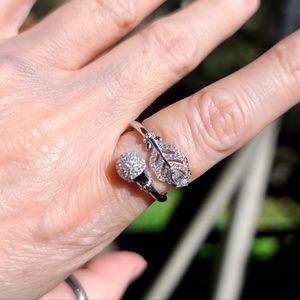 Sterling silver sapphire & Topaz feather wrap around ring sz 8